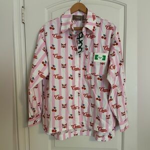 Long-sleeved, button-down shirt from the brand Chuu